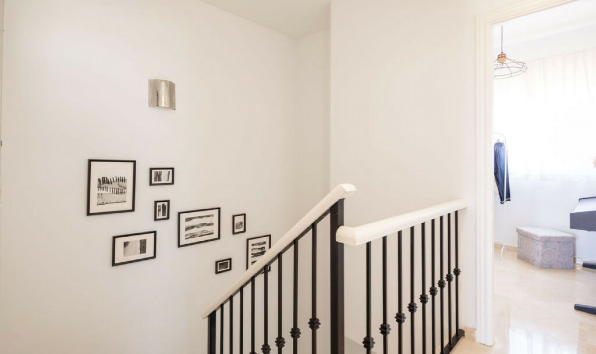 Resale - House -
Manilva