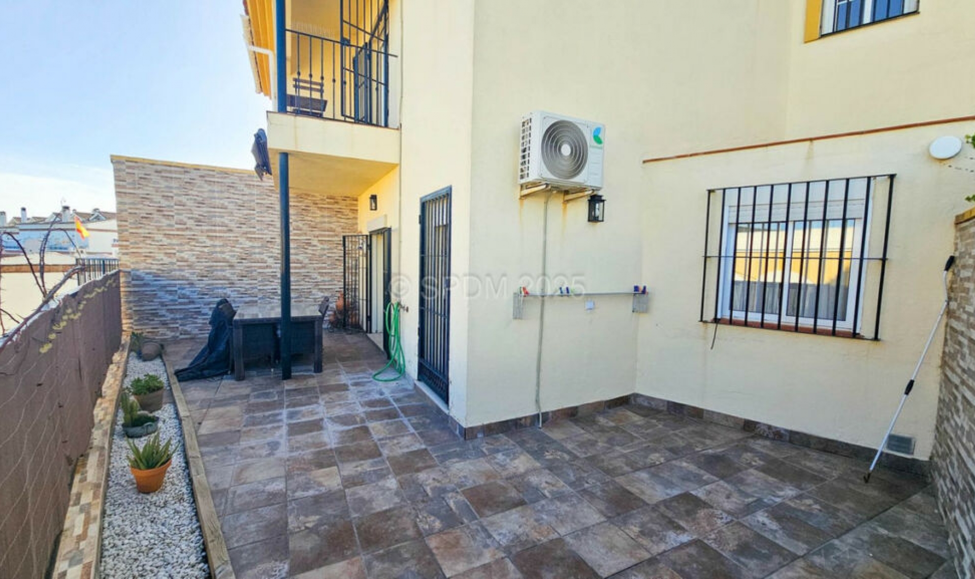 Resale - House -
Manilva