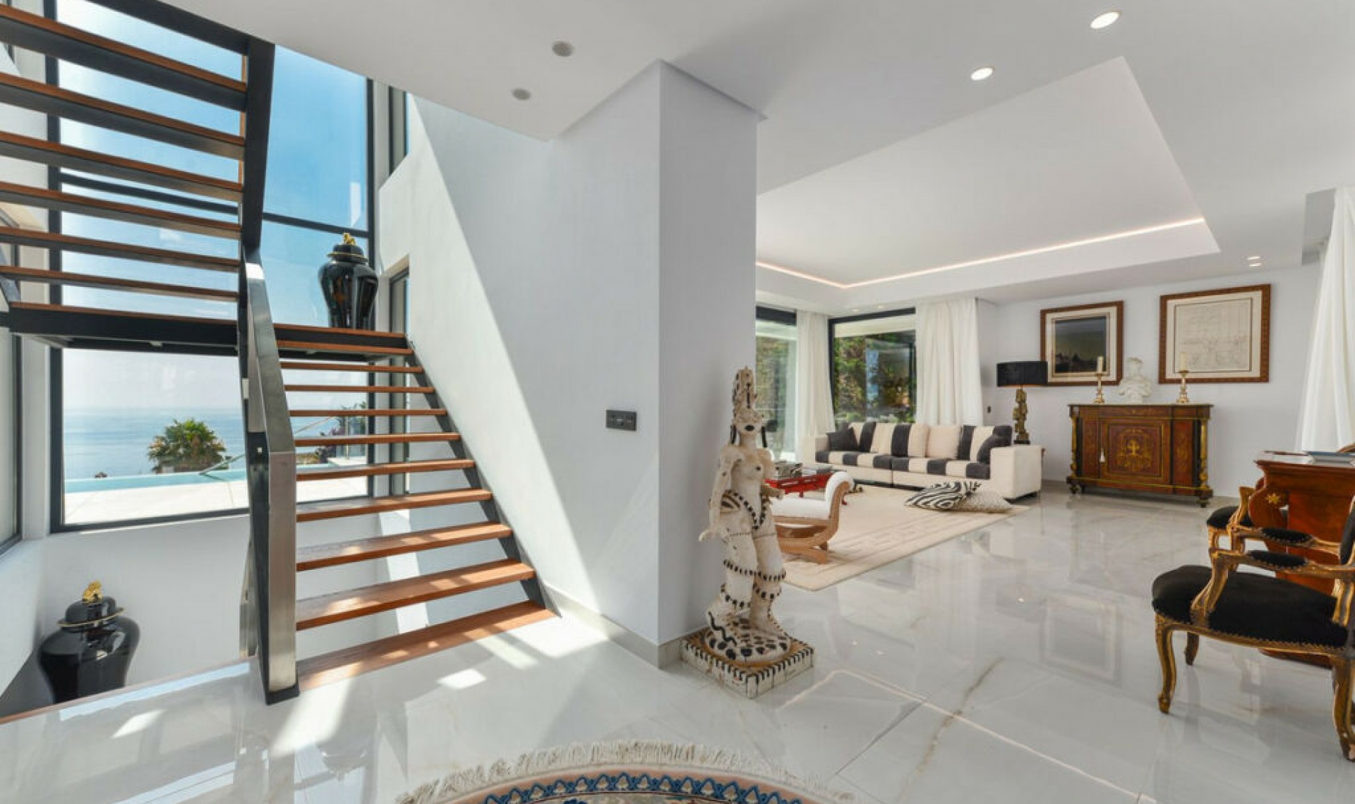 Resale - House -
Manilva