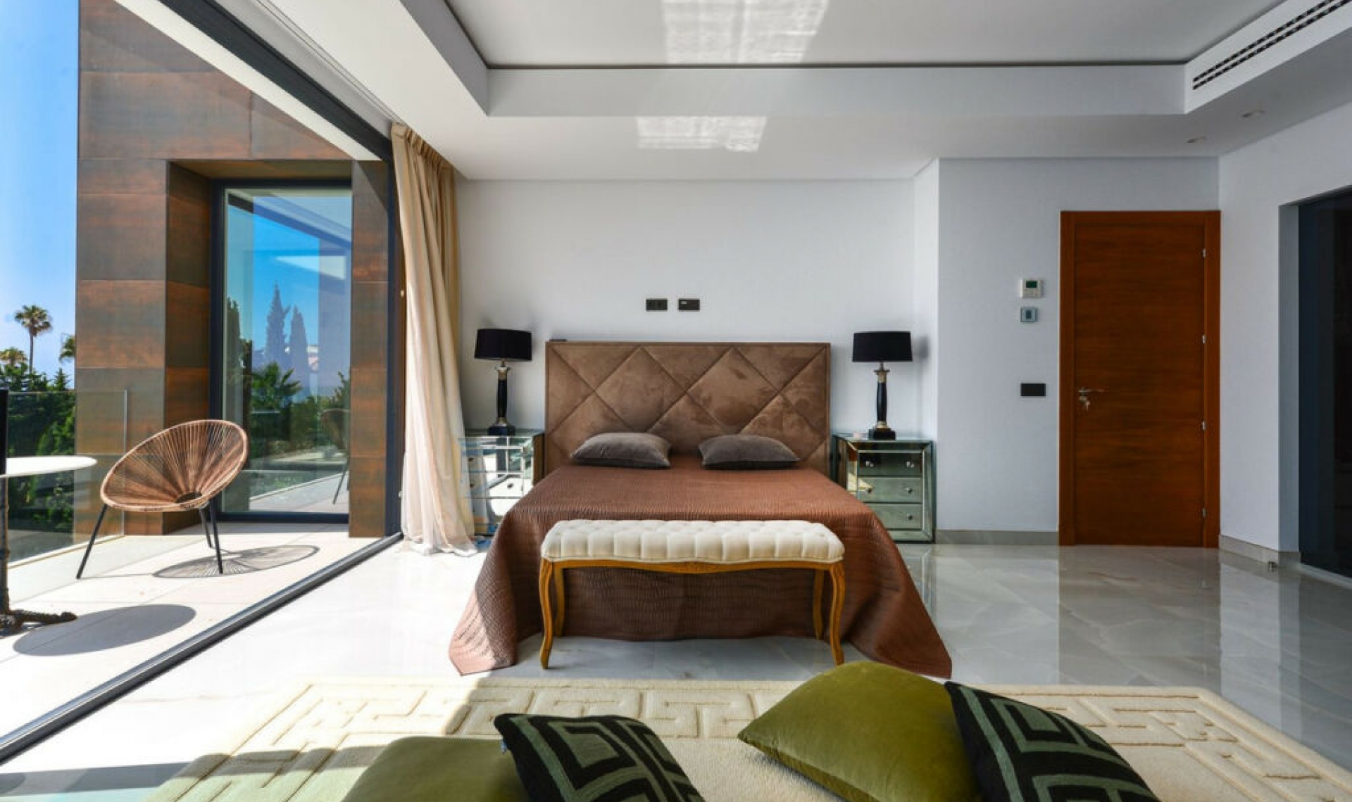 Resale - House -
Manilva