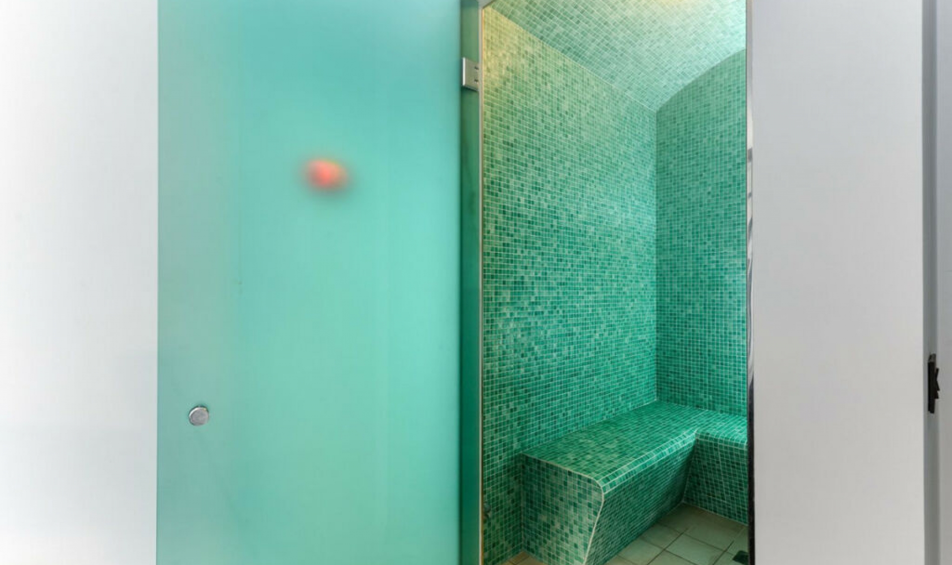 Resale - House -
Manilva