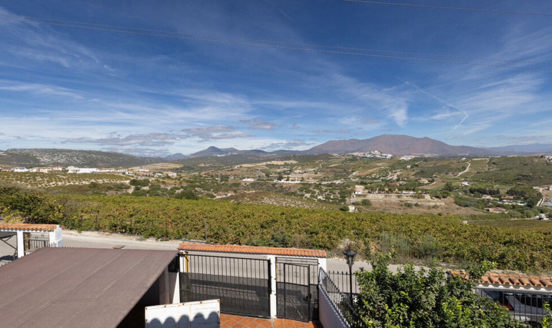 Resale - House -
Manilva