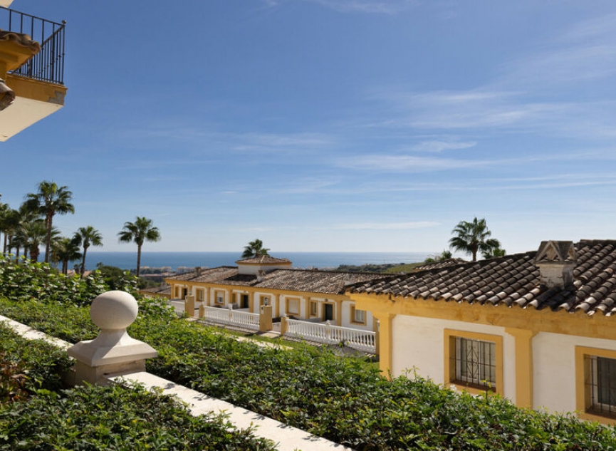 Resale - House -
Manilva