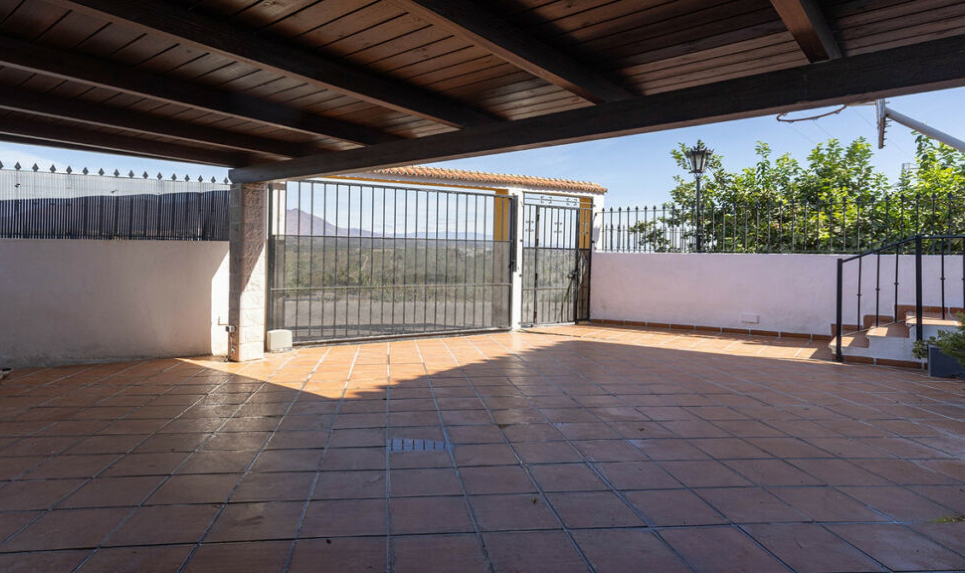 Resale - House -
Manilva