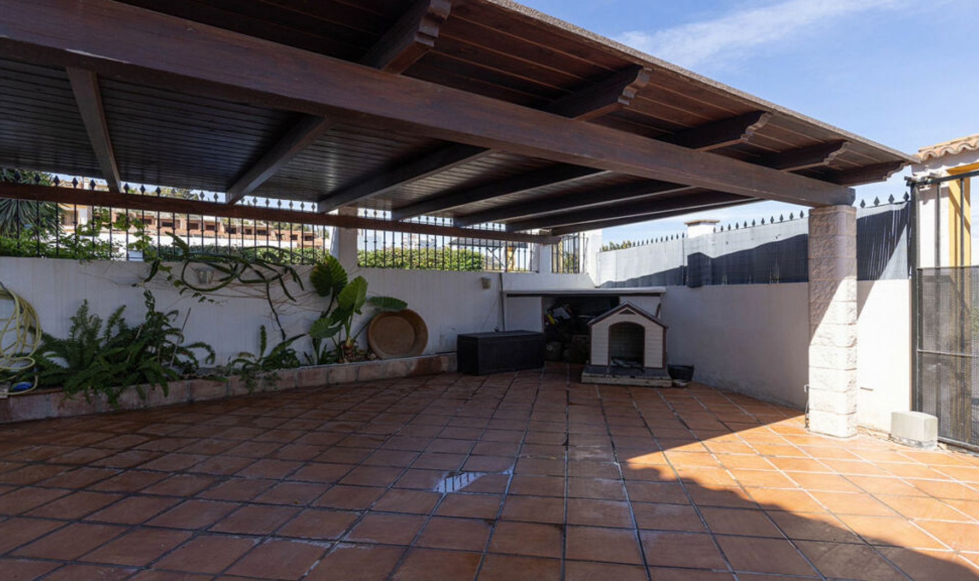 Resale - House -
Manilva