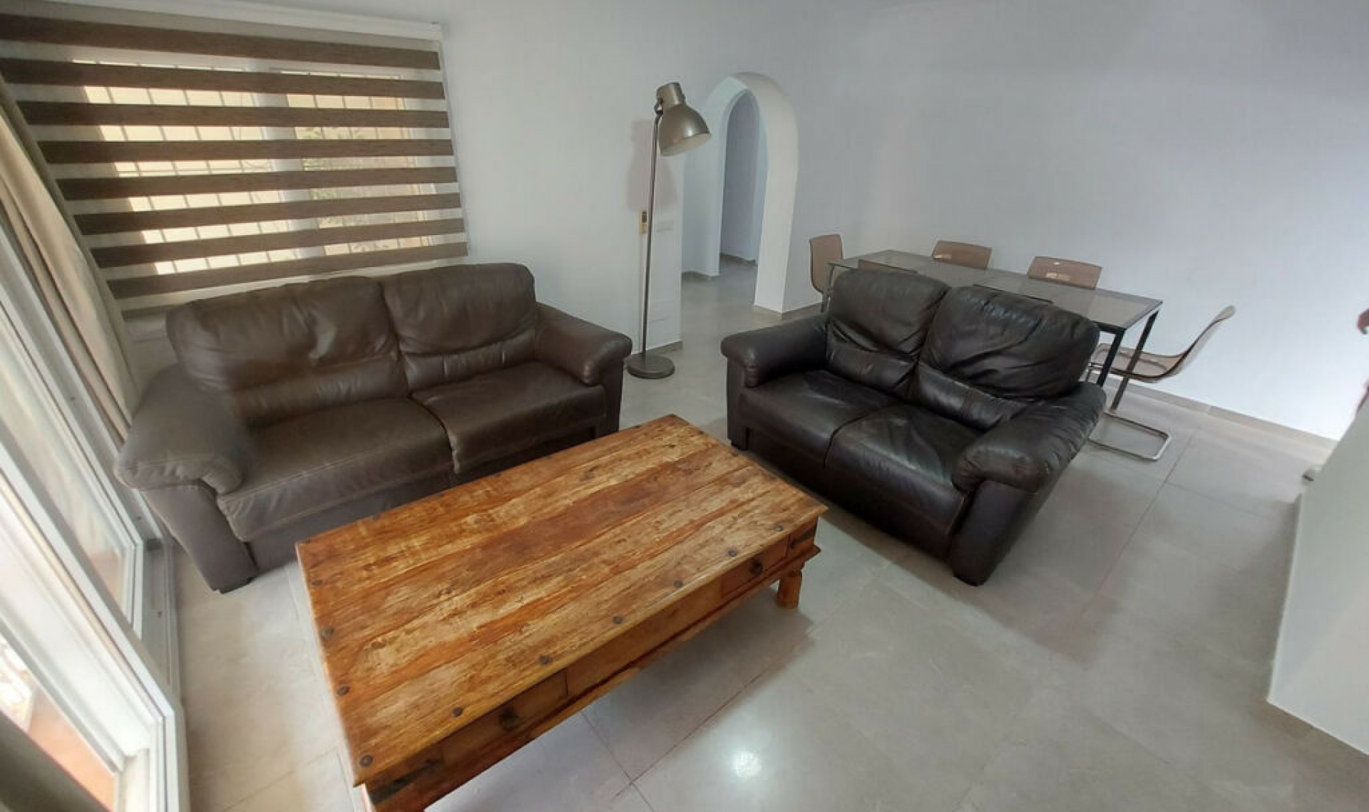 Resale - House -
Manilva