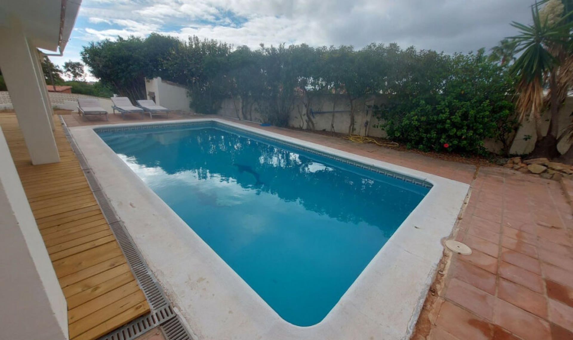 Resale - House -
Manilva