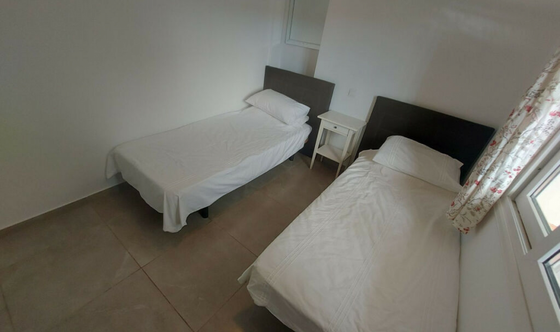 Resale - House -
Manilva