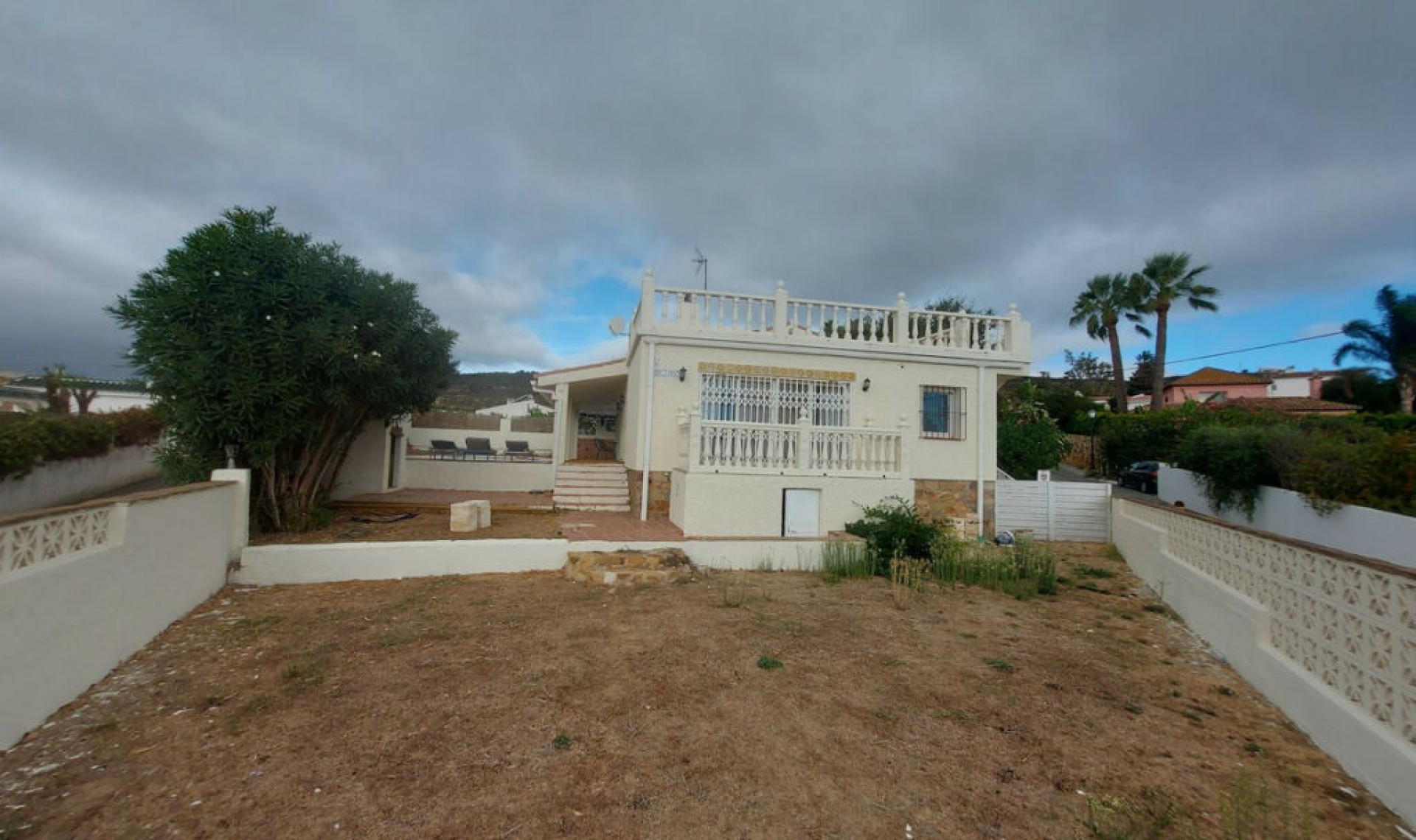 Resale - House -
Manilva