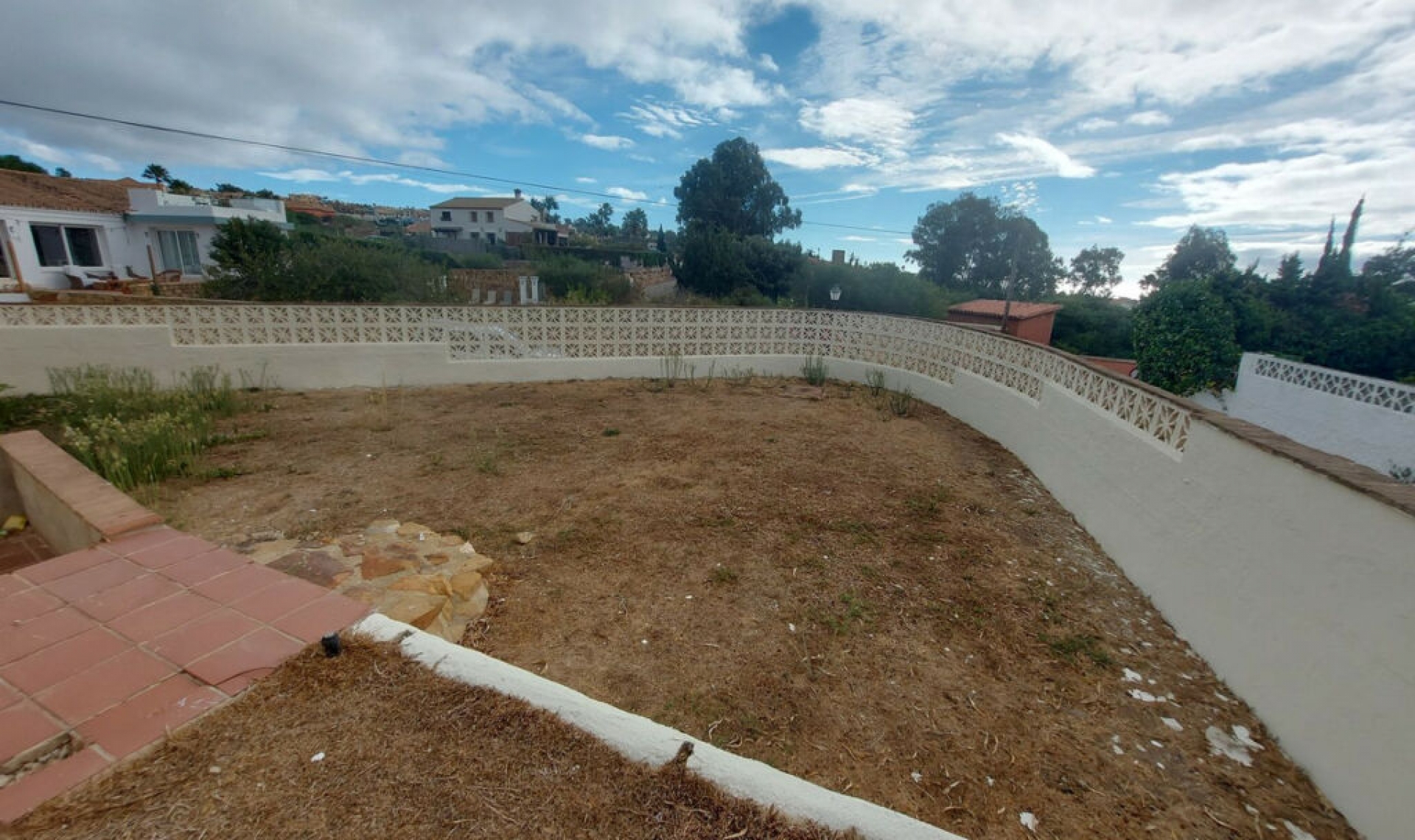 Resale - House -
Manilva
