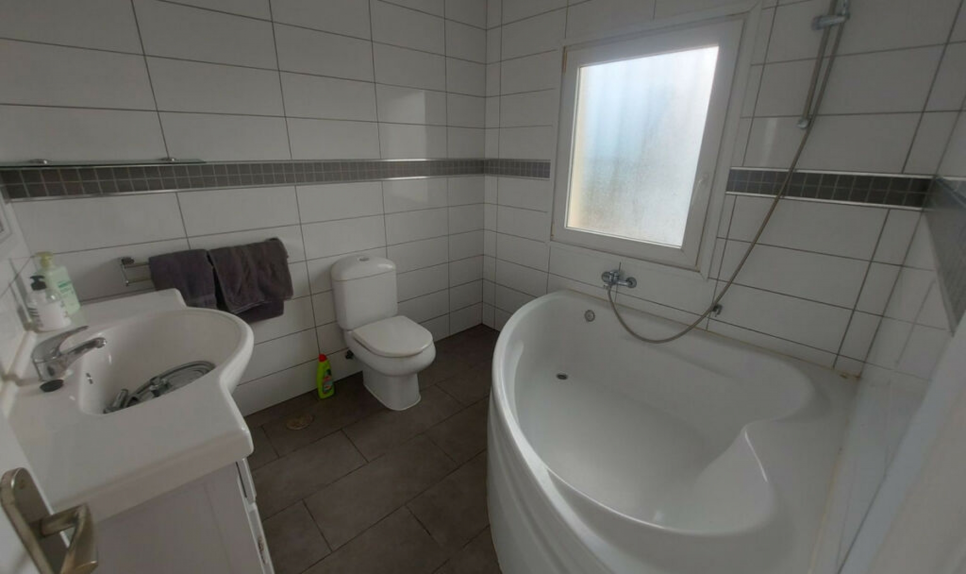 Resale - House -
Manilva