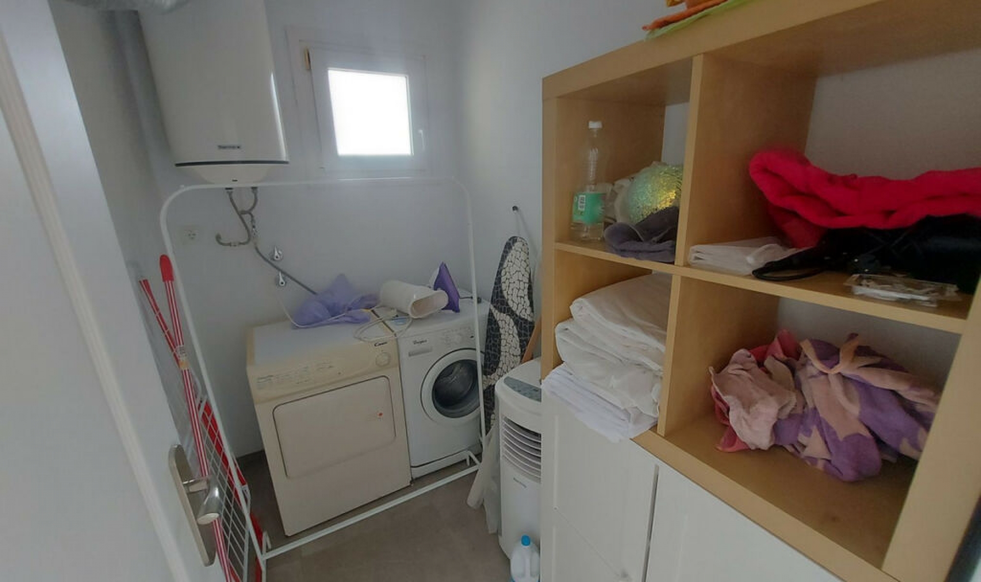 Resale - House -
Manilva