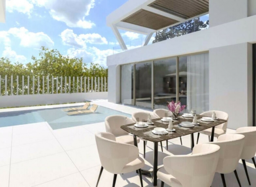 Resale - House -
Manilva