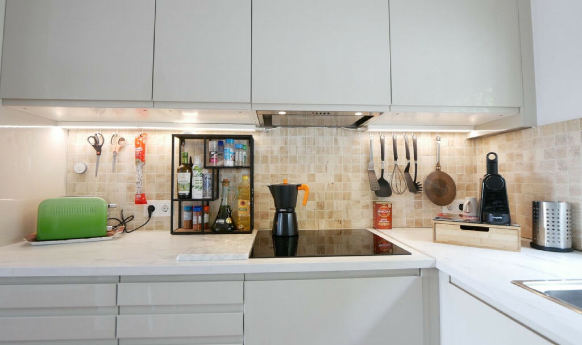 Resale - House -
Manilva