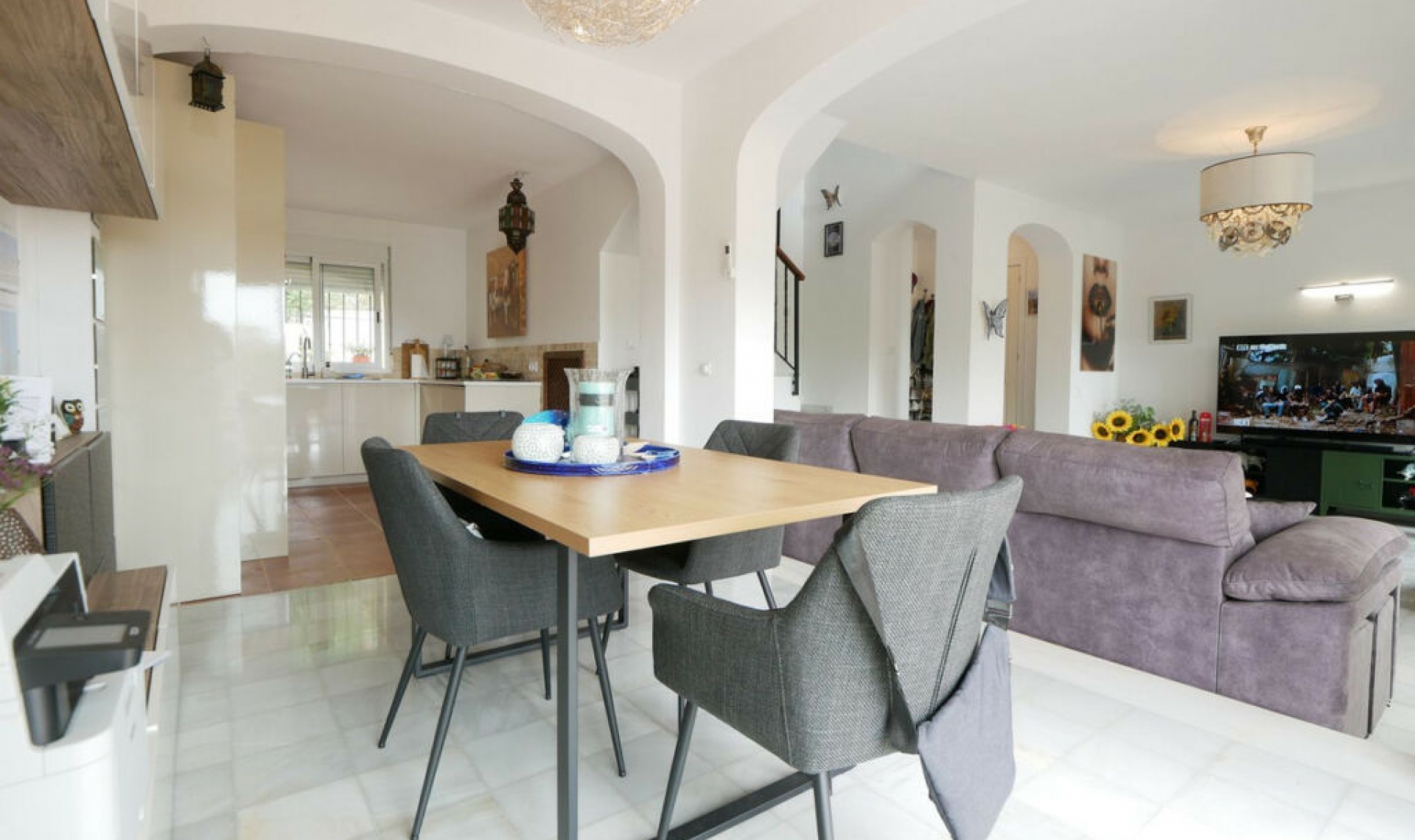 Resale - House -
Manilva