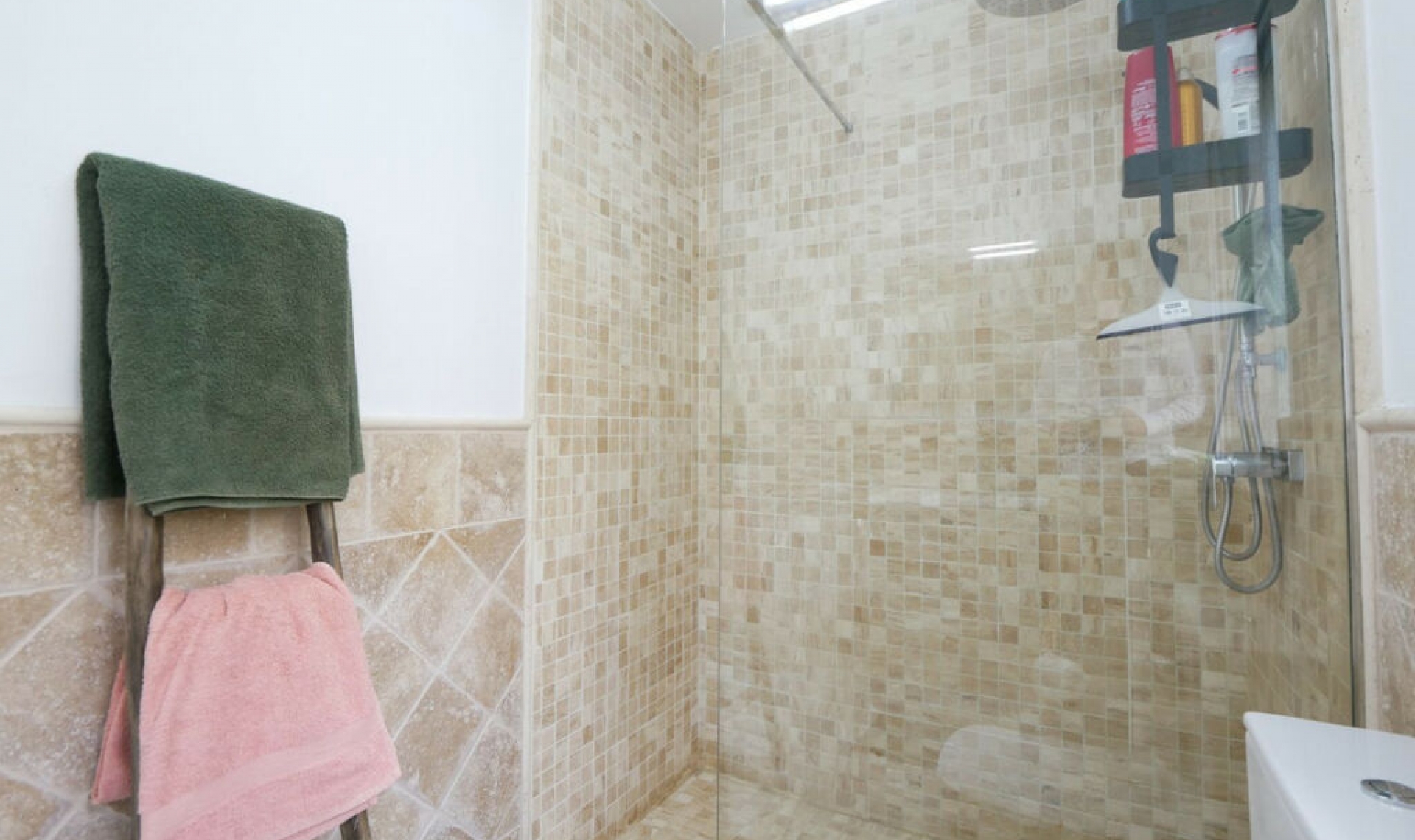 Resale - House -
Manilva