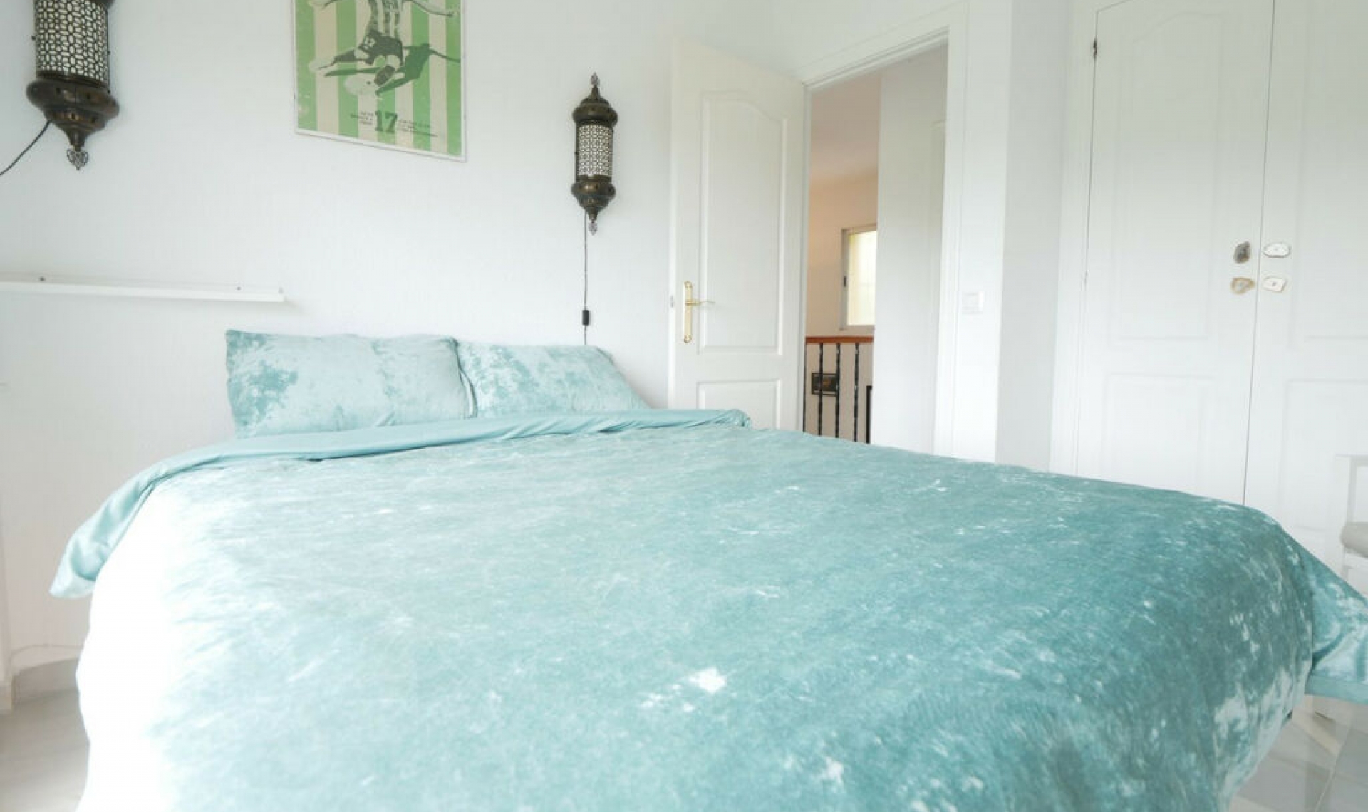 Resale - House -
Manilva