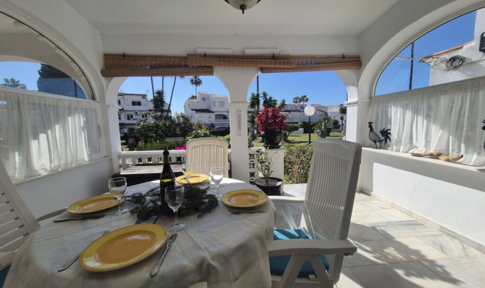 Resale - House -
Manilva