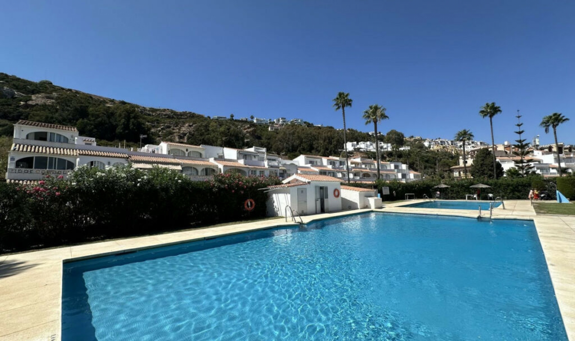 Resale - House -
Manilva