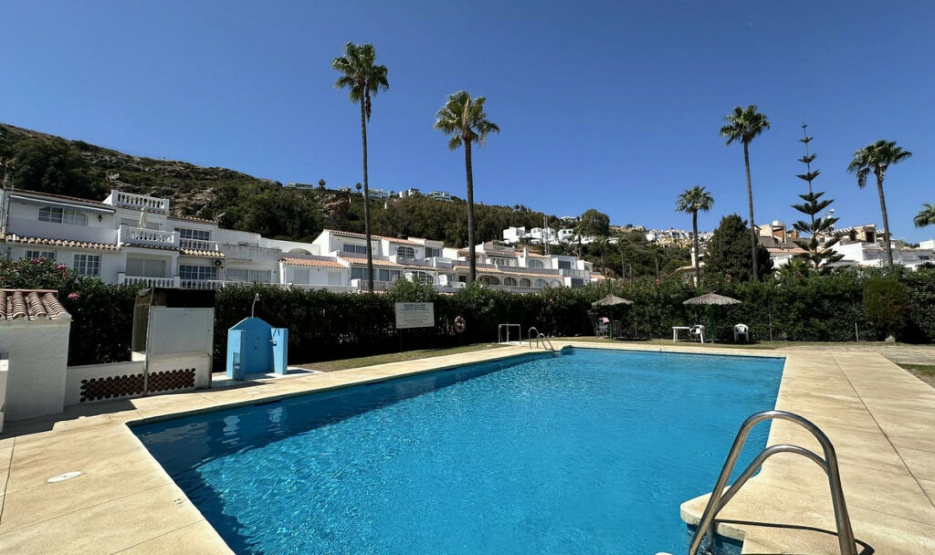 Resale - House -
Manilva
