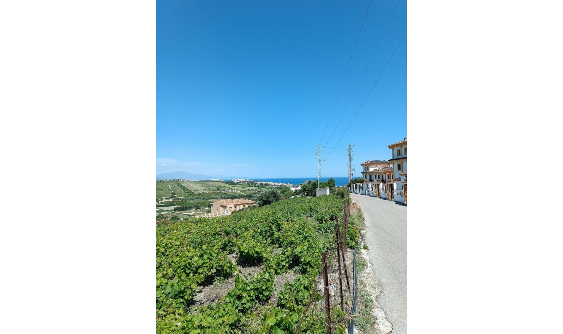 Resale - House -
Manilva