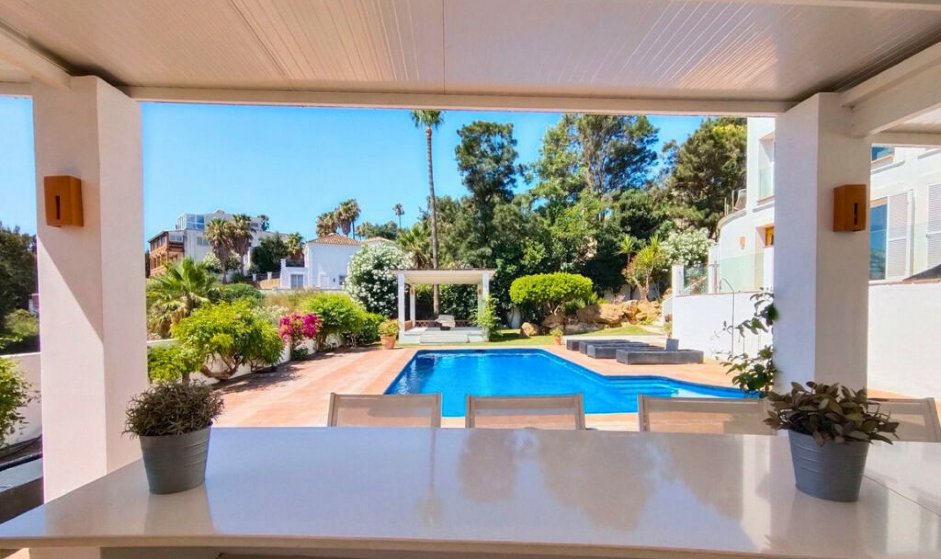 Resale - House -
Manilva