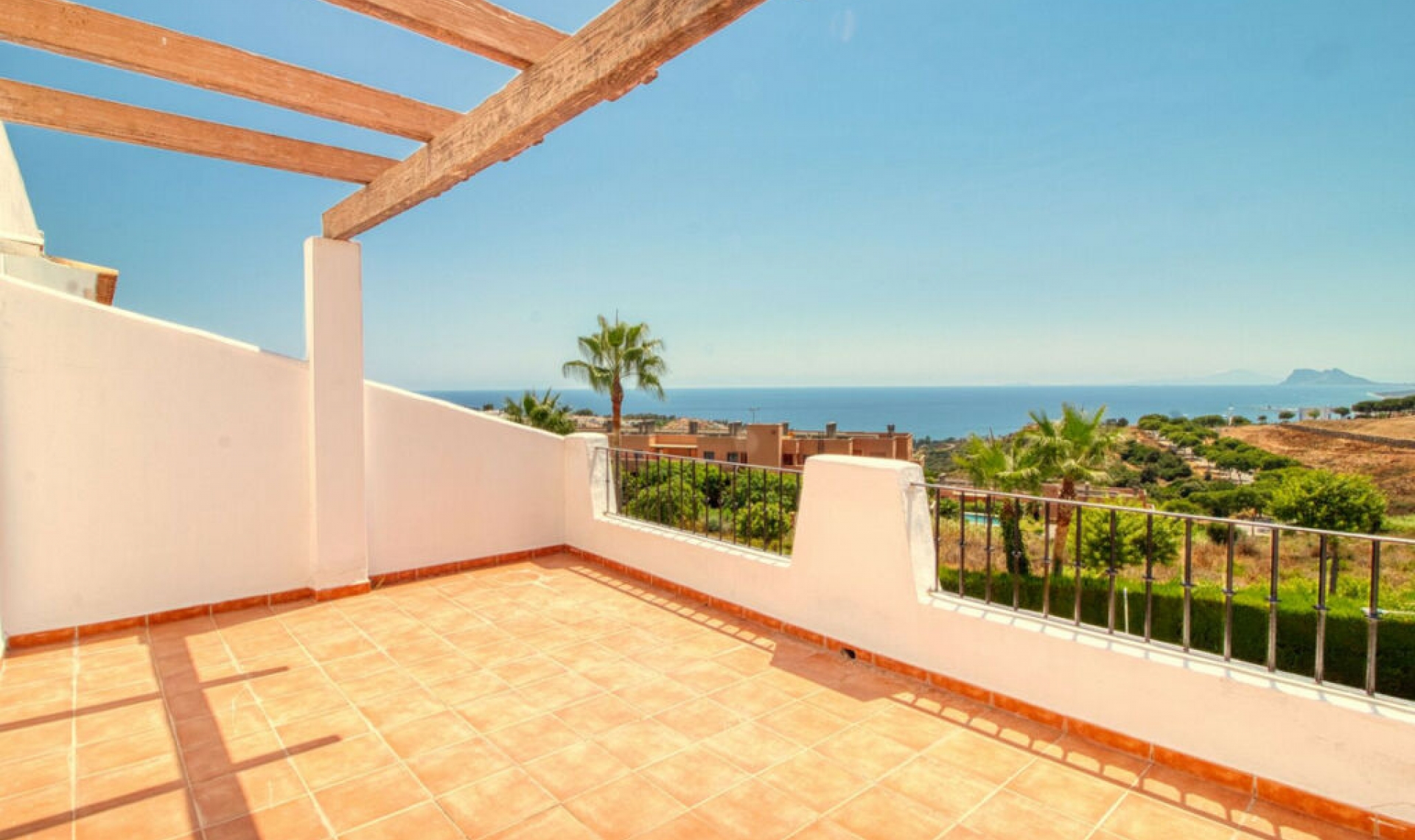 Resale - House -
Manilva