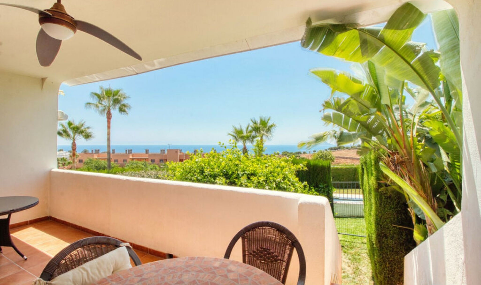 Resale - House -
Manilva