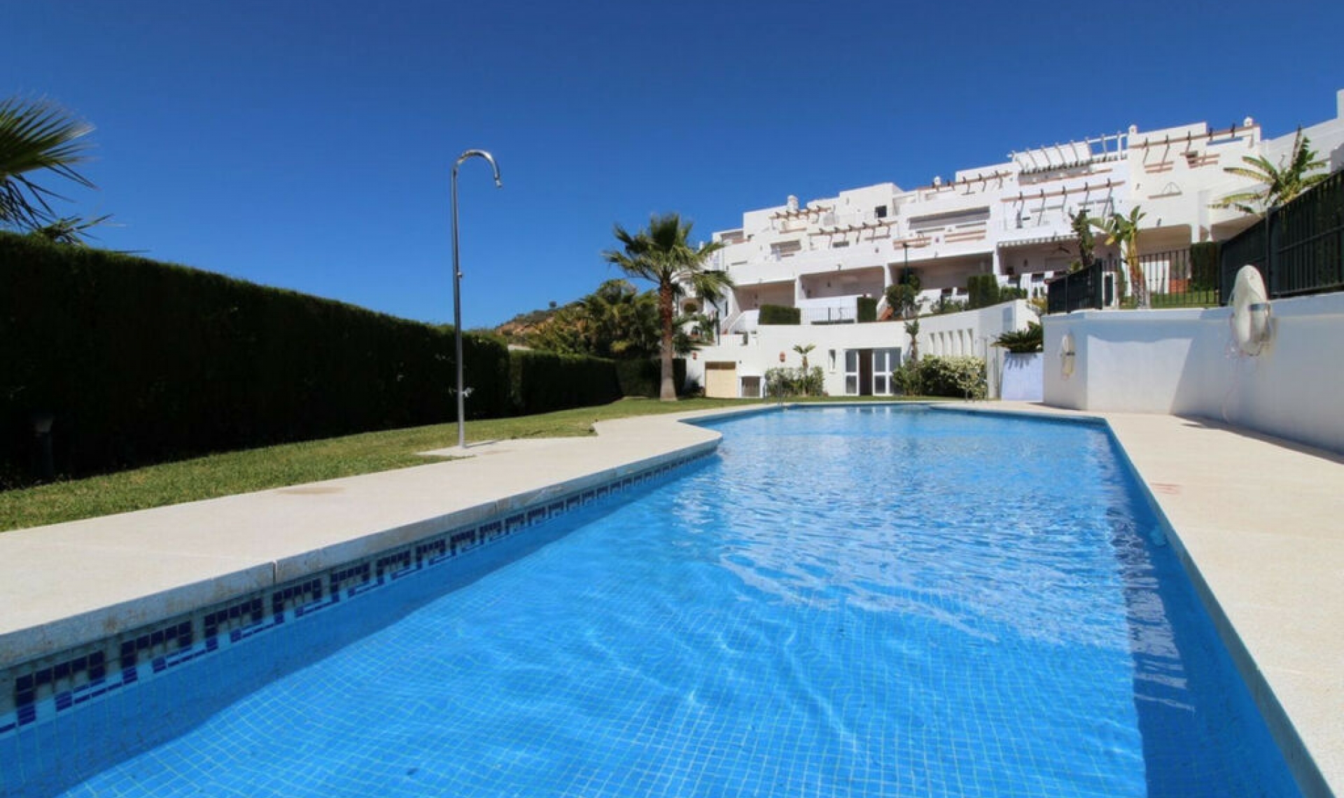 Resale - House -
Manilva