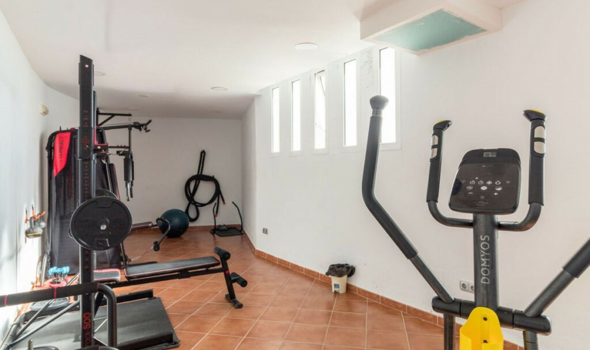 Resale - House -
Manilva