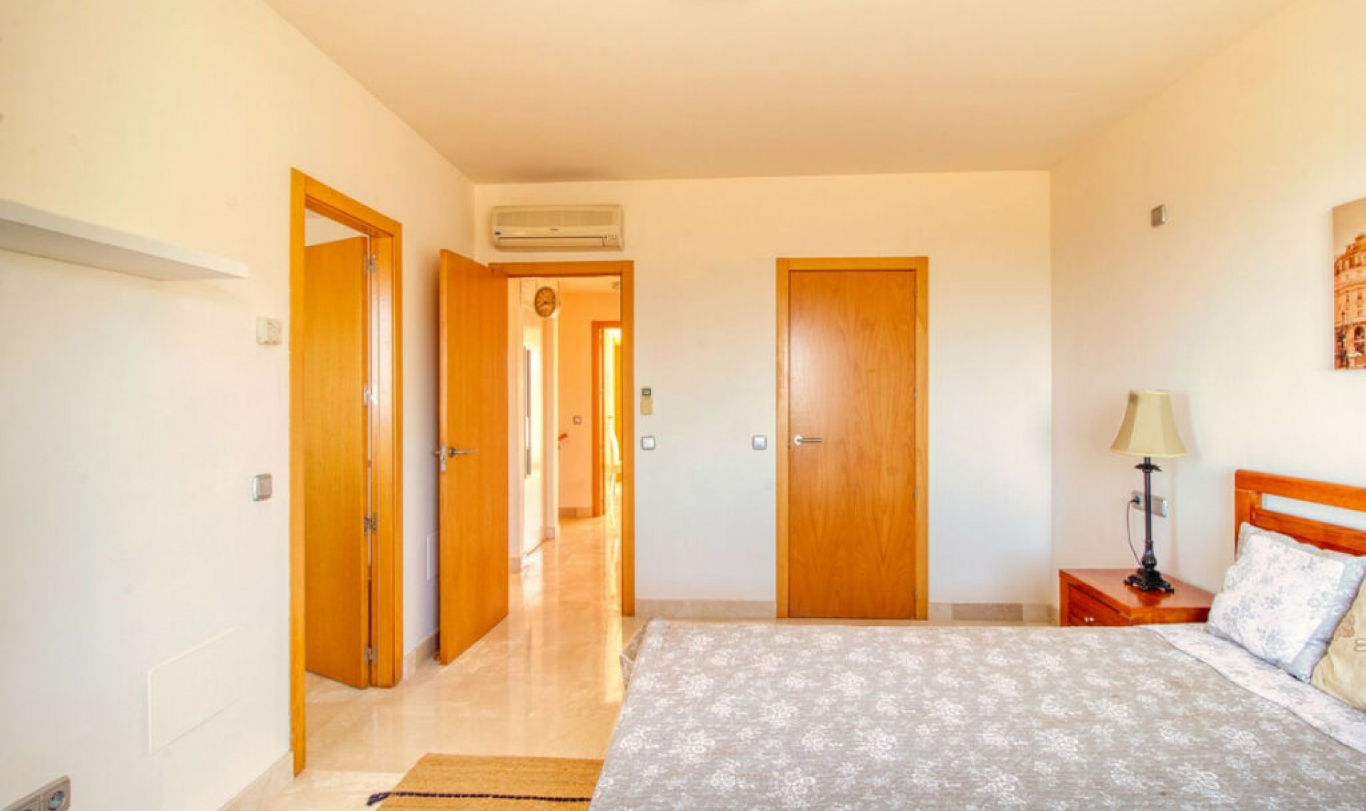 Resale - House -
Manilva