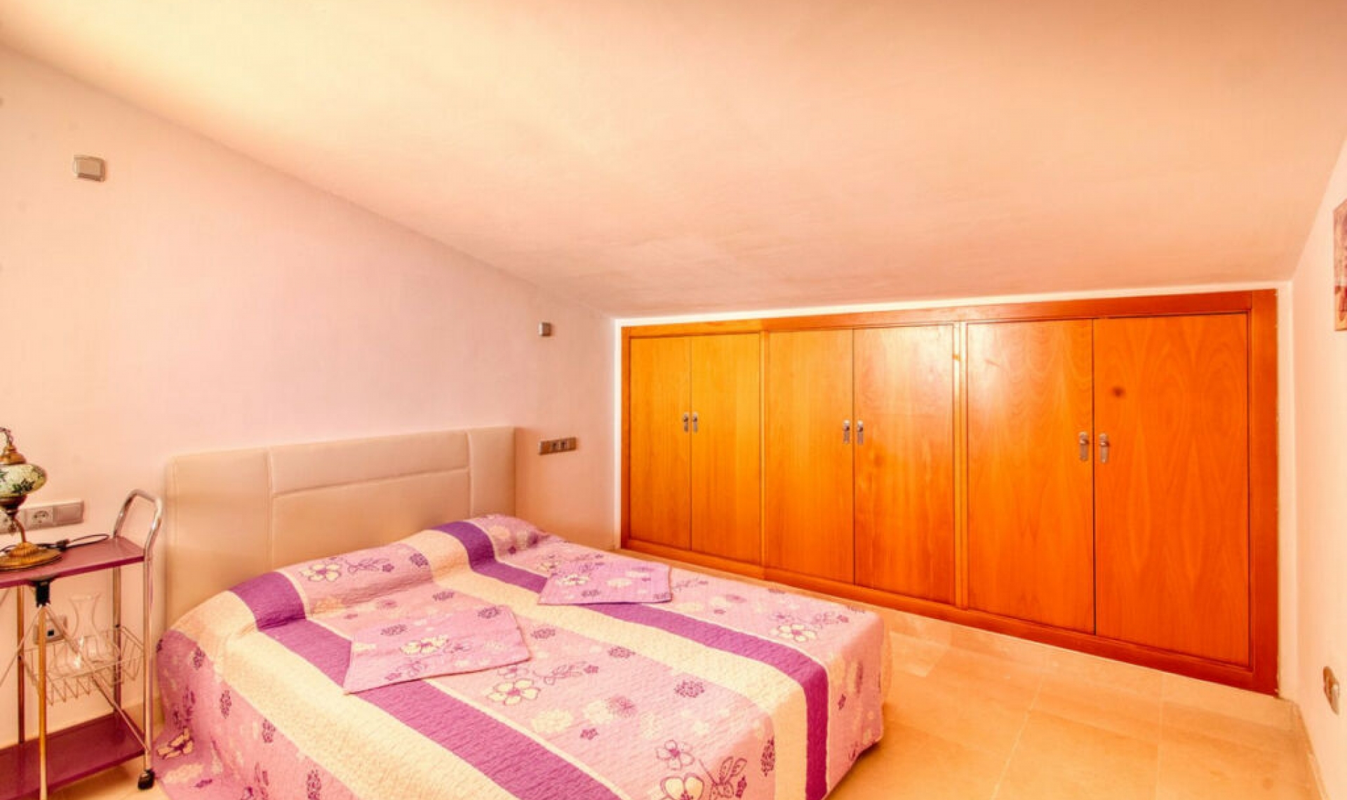 Resale - House -
Manilva