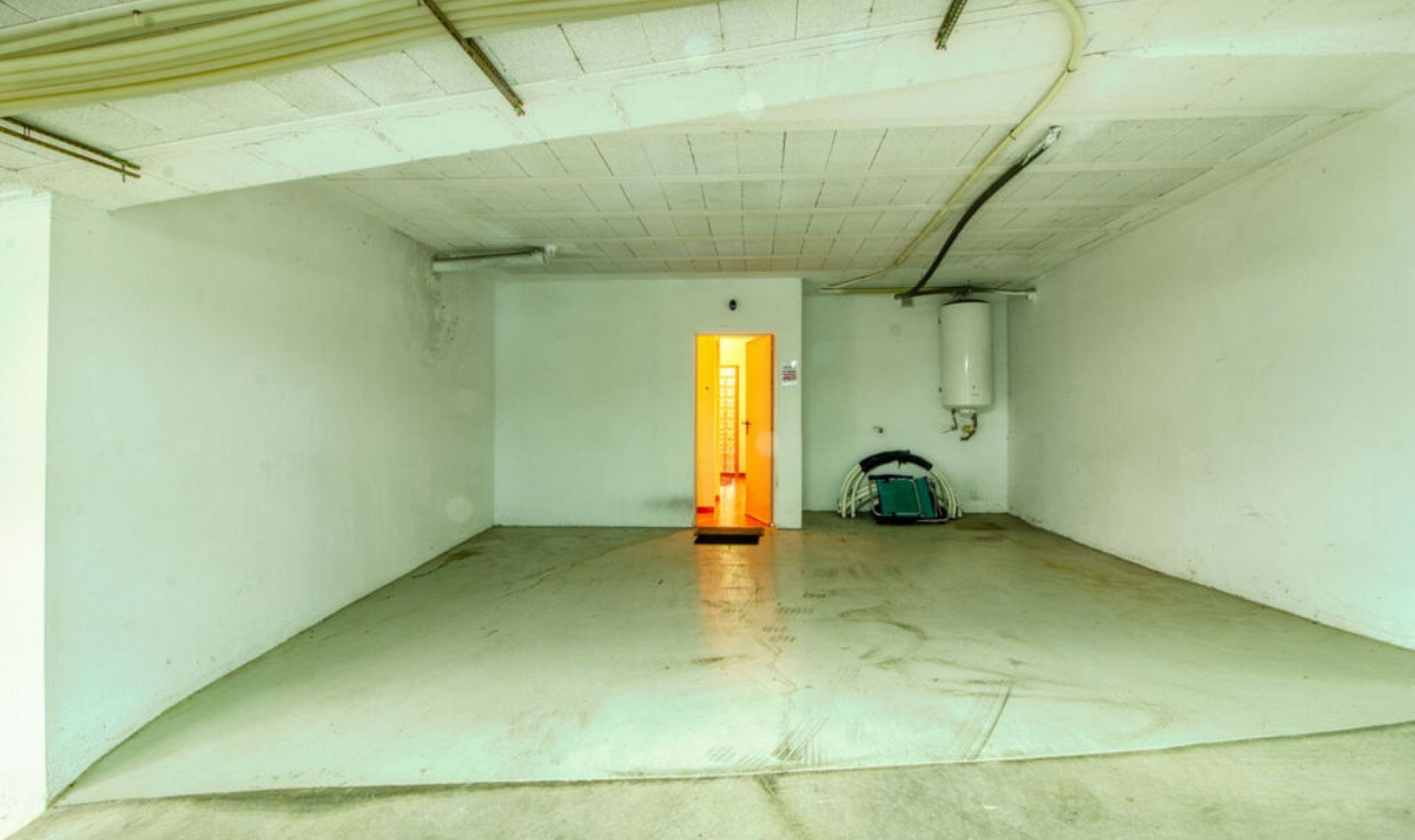 Resale - House -
Manilva