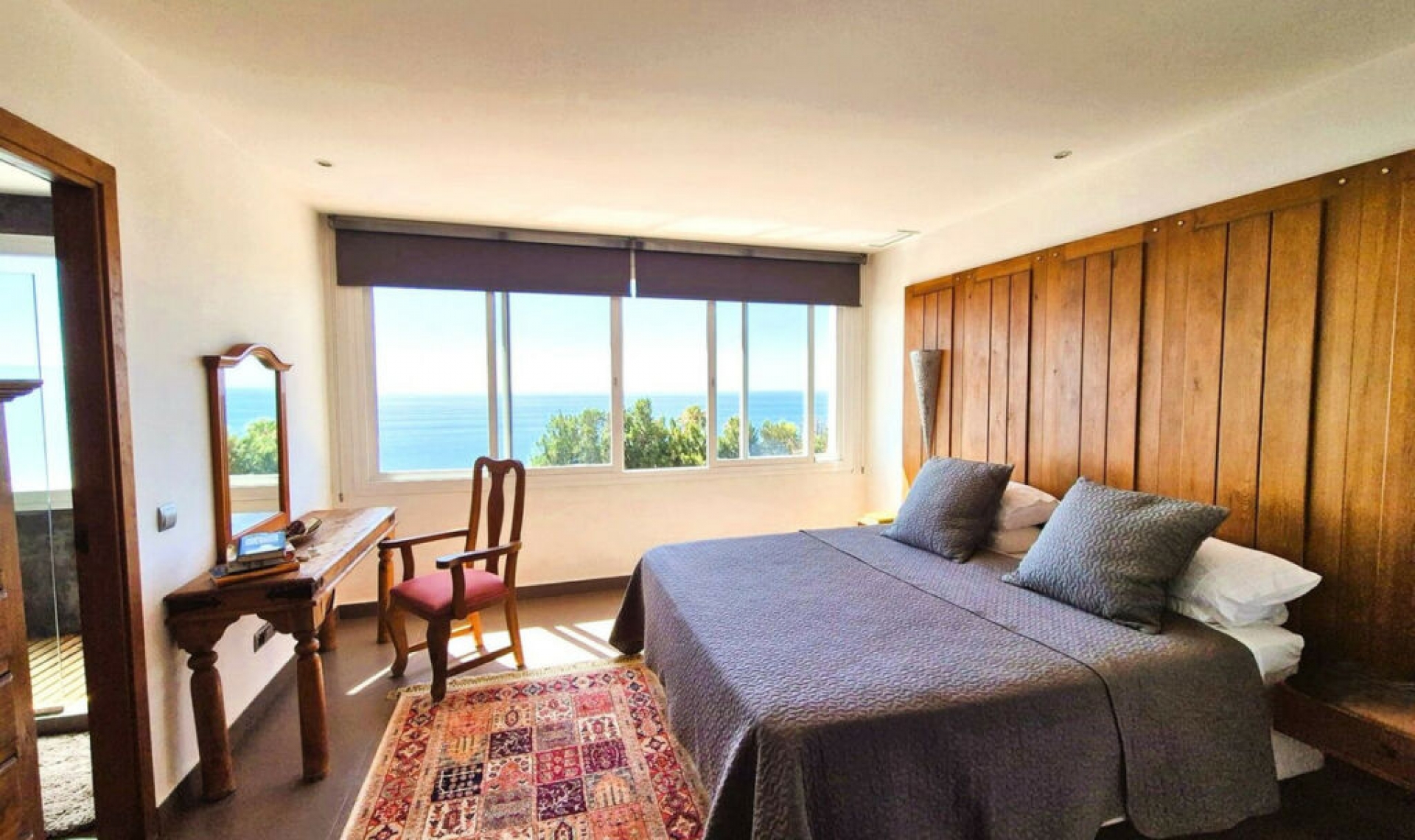 Resale - House -
Manilva