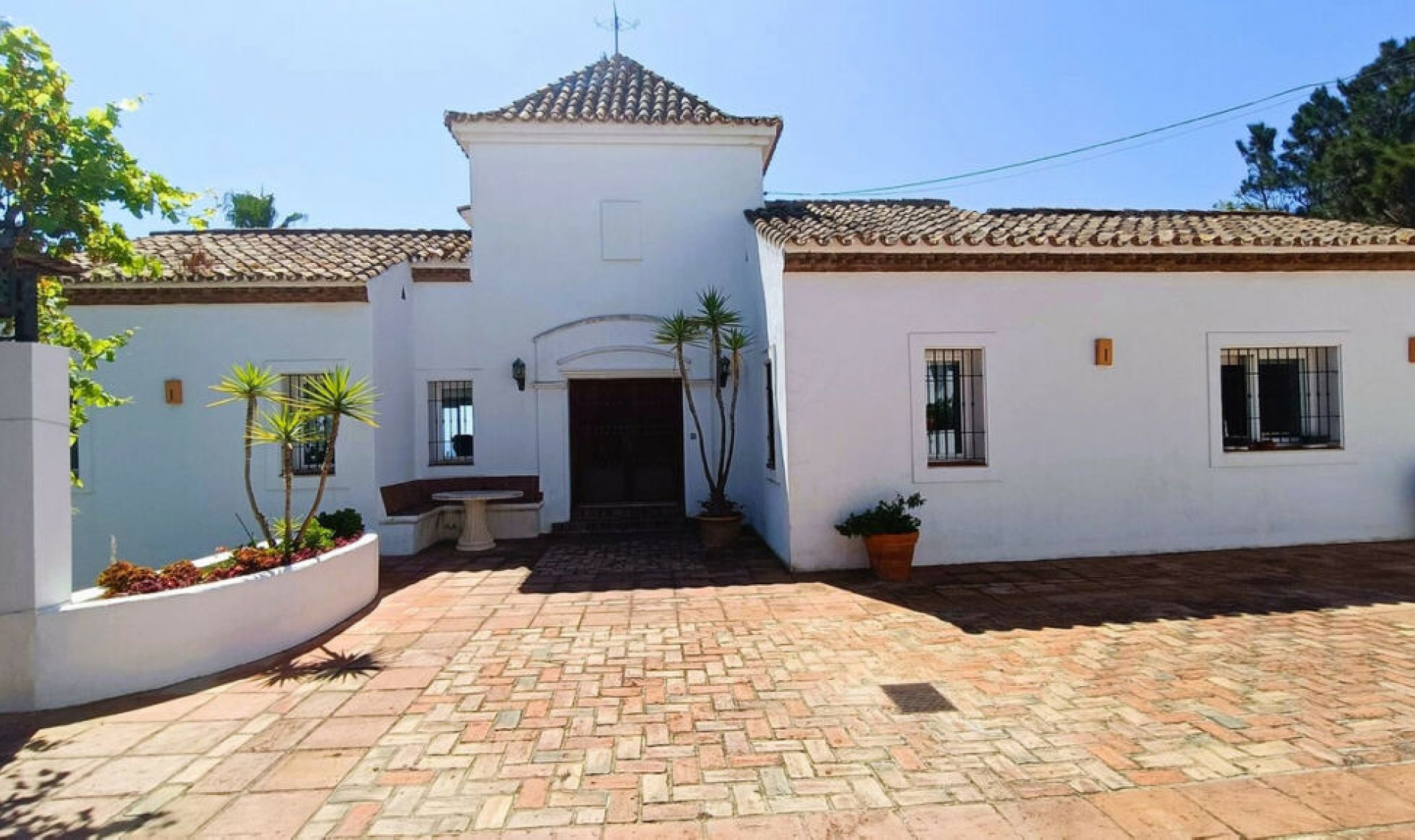 Resale - House -
Manilva