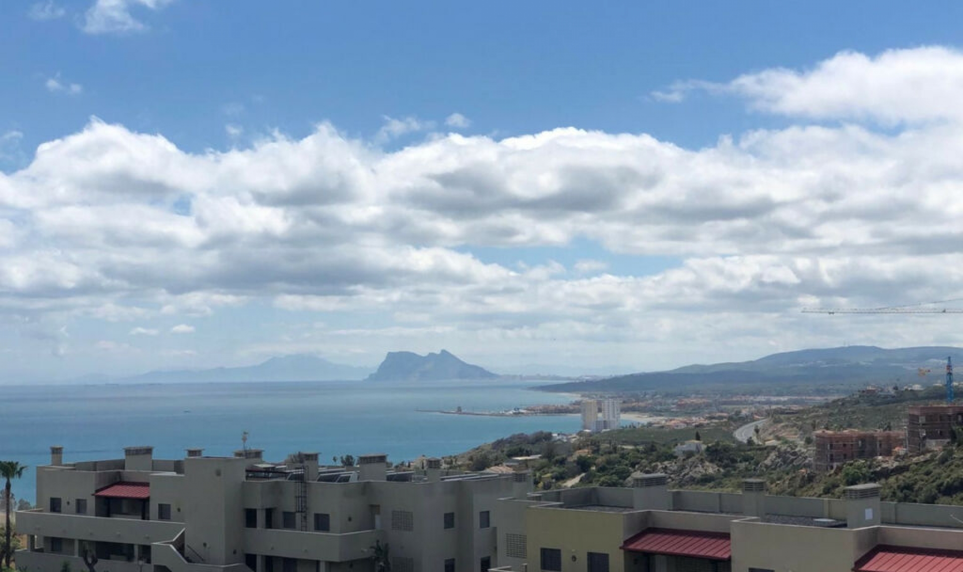 Resale - House -
Manilva