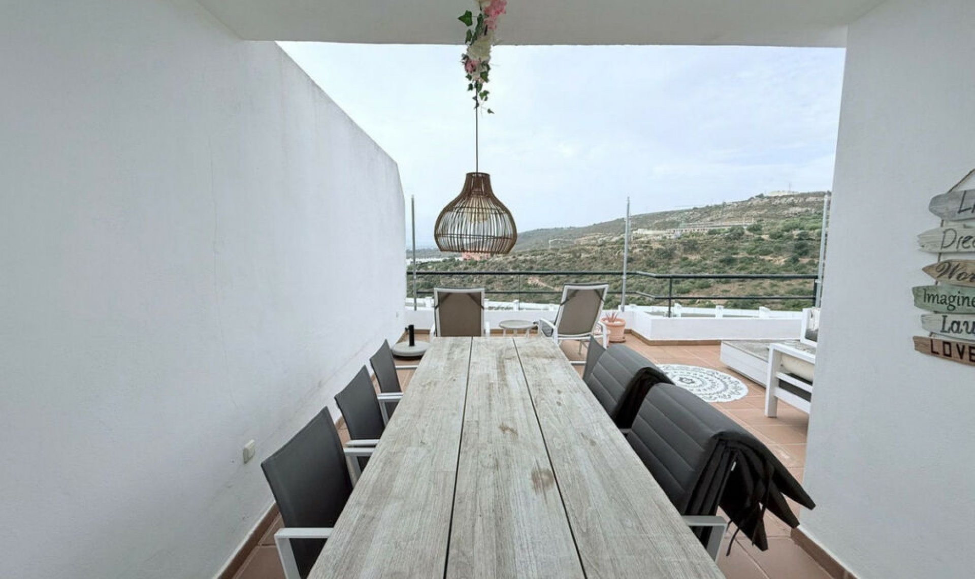 Resale - House -
Manilva