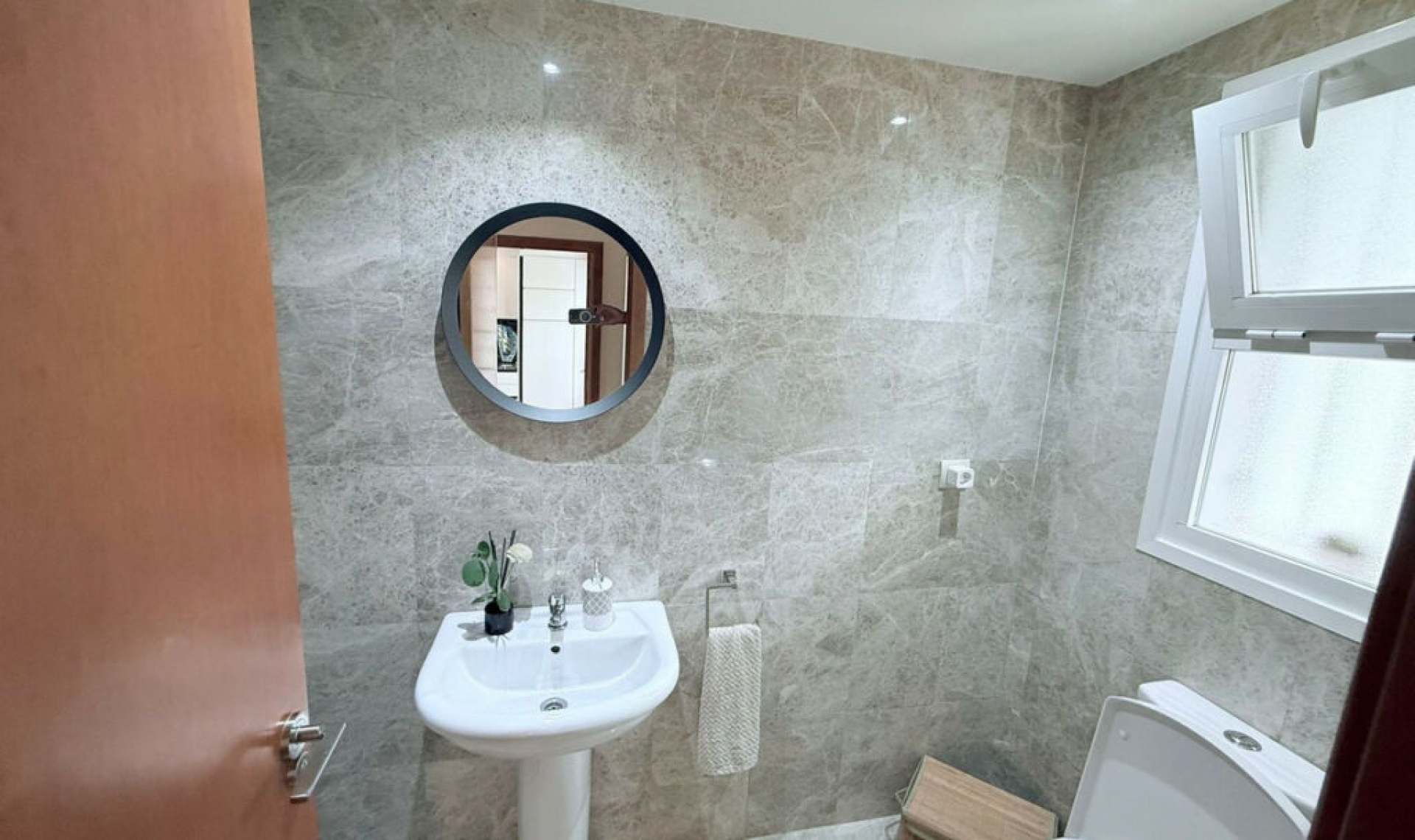 Resale - House -
Manilva