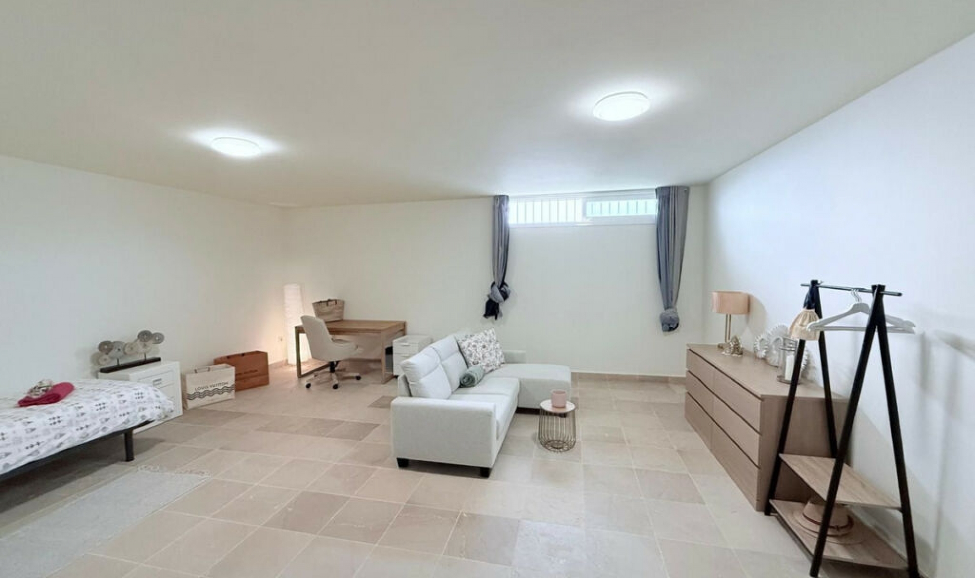 Resale - House -
Manilva