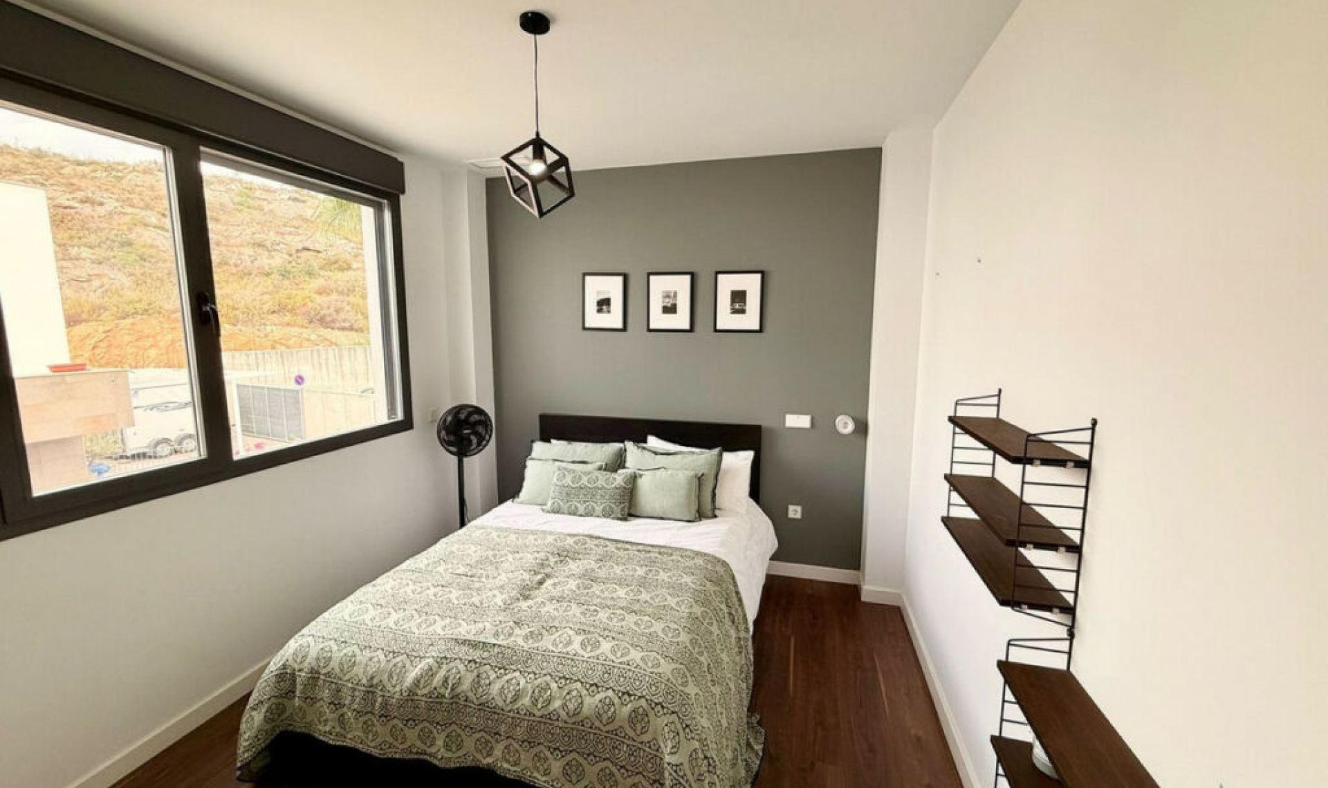 Resale - House -
Manilva