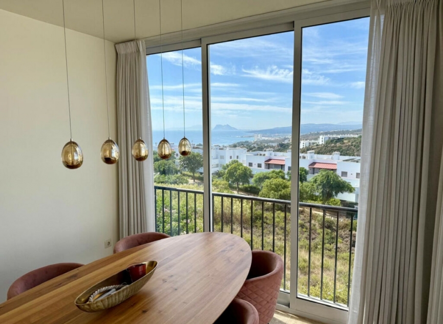 Resale - House -
Manilva