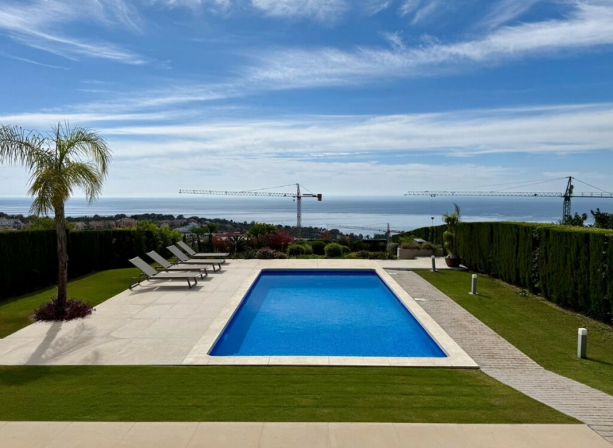 Resale - House -
Manilva