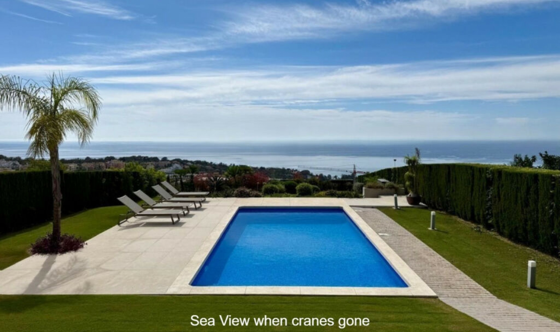 Resale - House -
Manilva