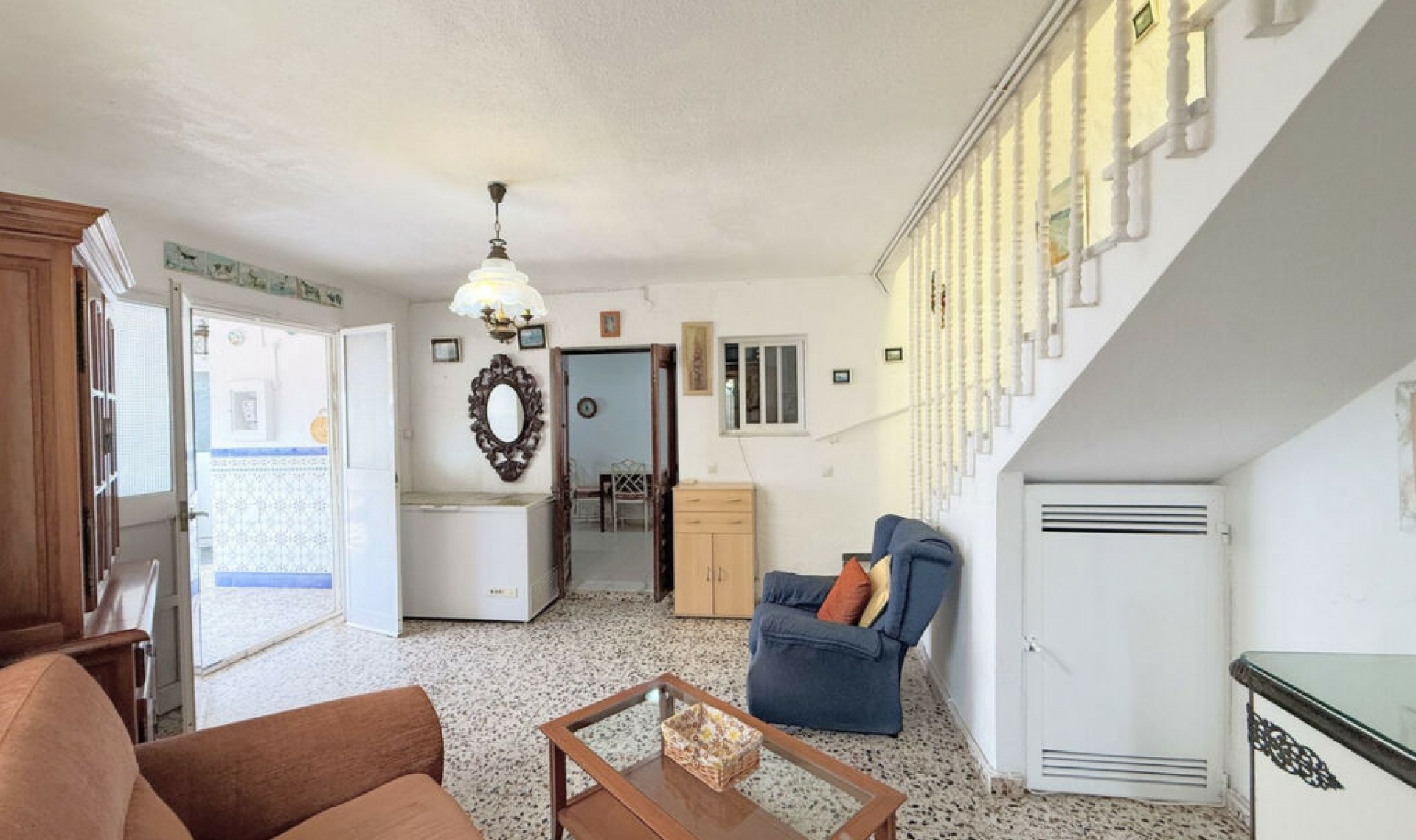 Resale - House -
Manilva