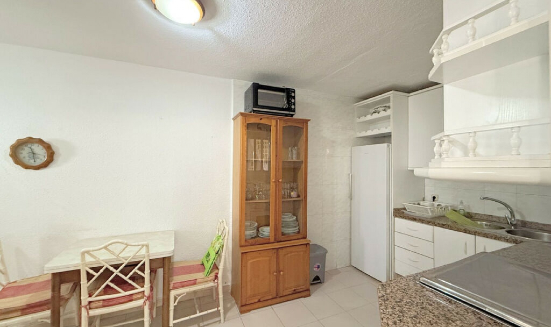 Resale - House -
Manilva