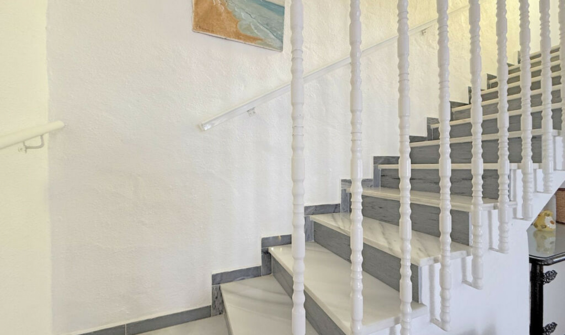 Resale - House -
Manilva