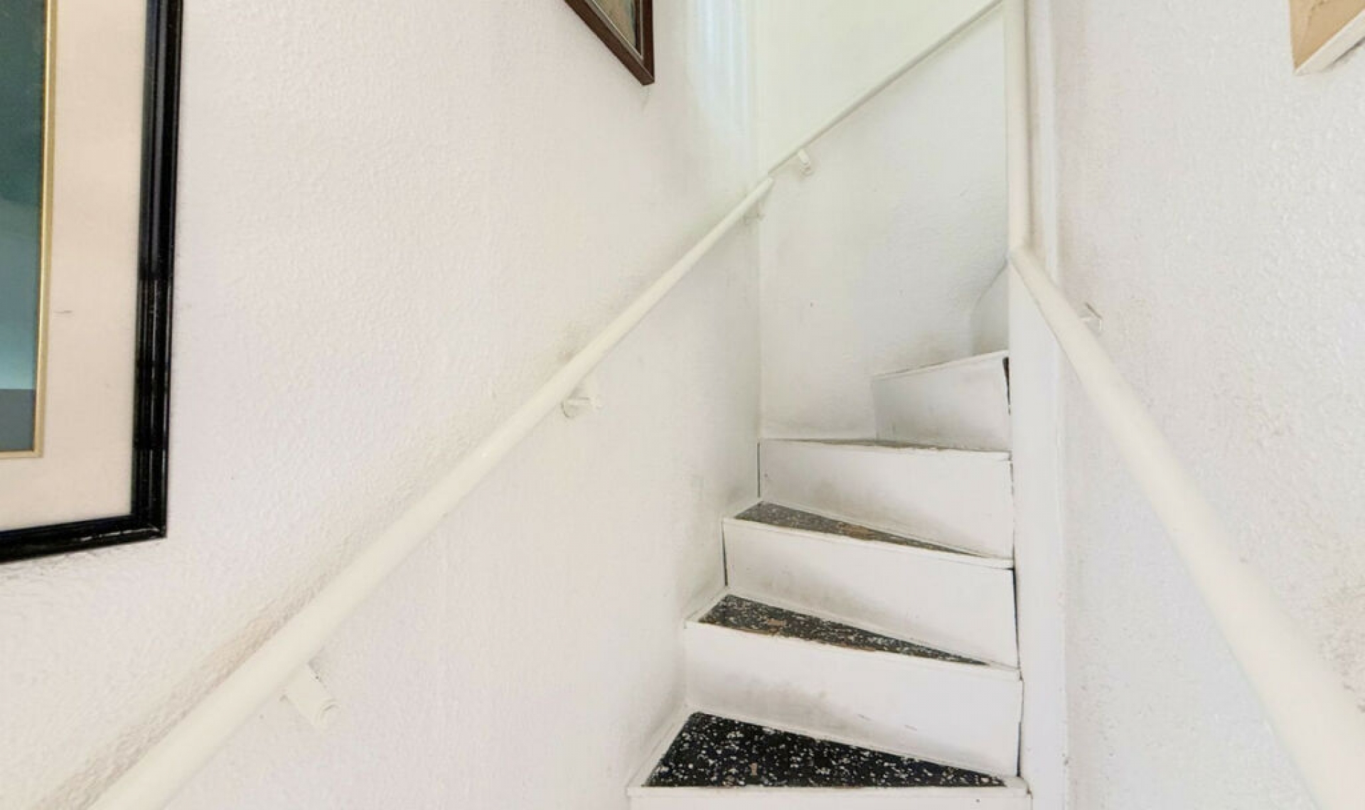 Resale - House -
Manilva