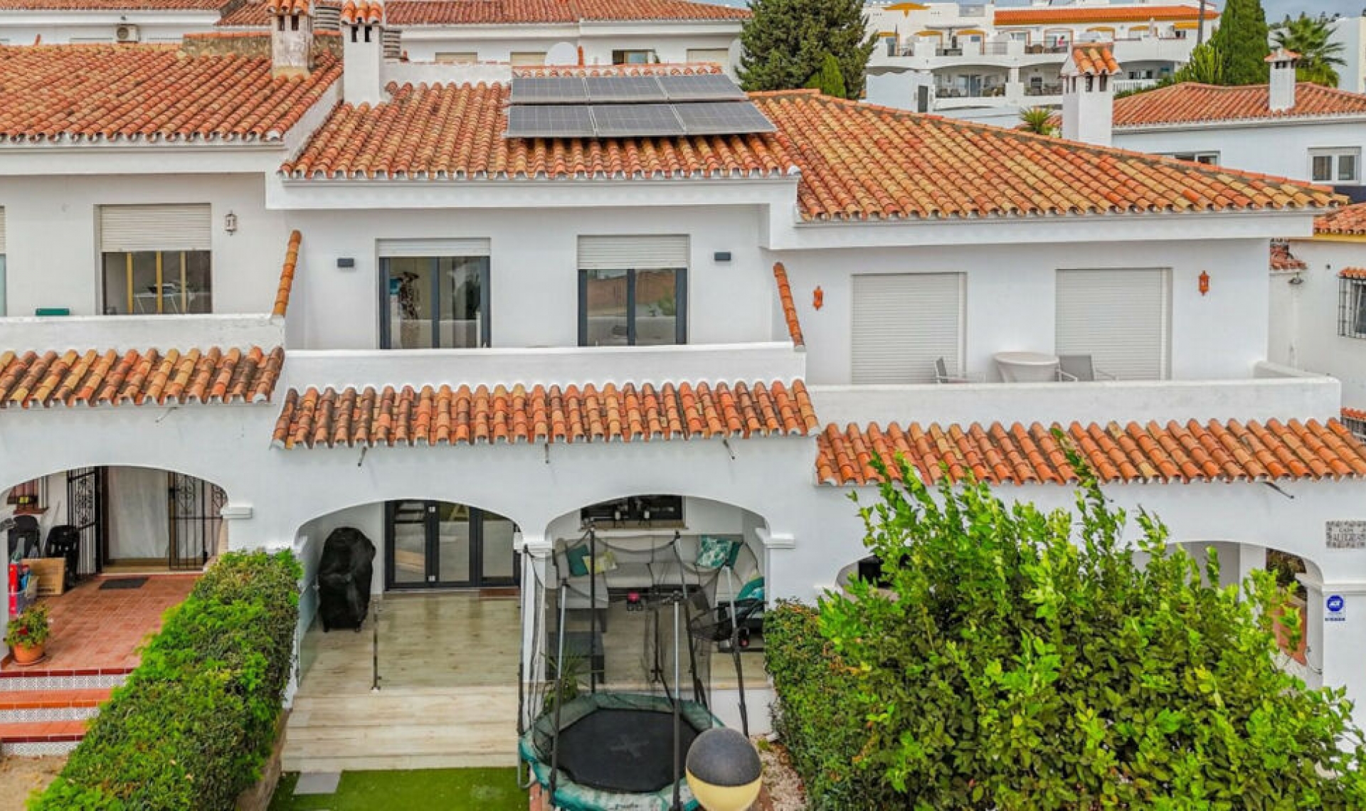 Resale - House -
Manilva