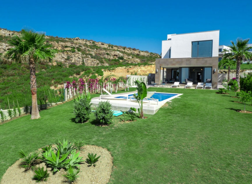 Resale - House -
Manilva