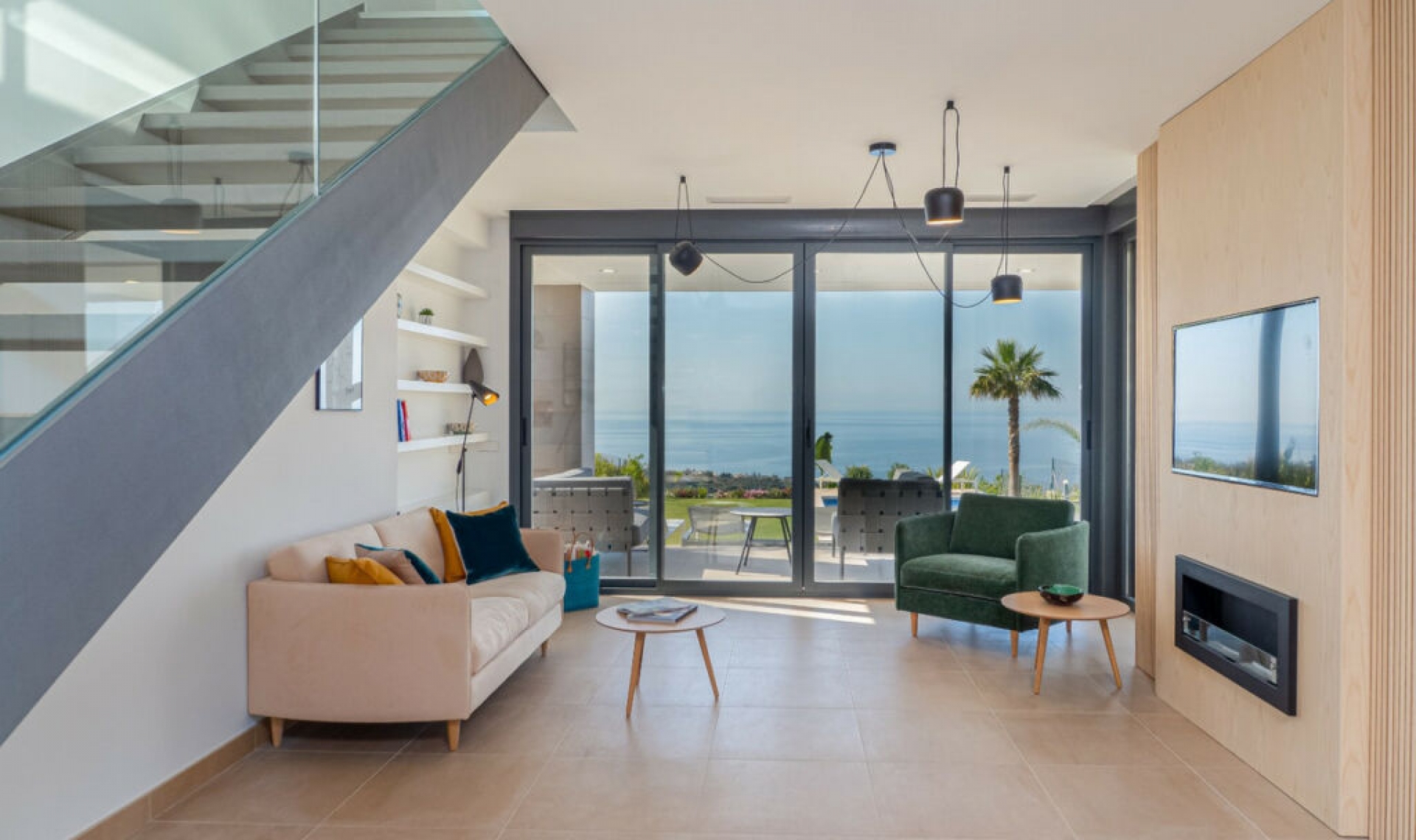 Resale - House -
Manilva